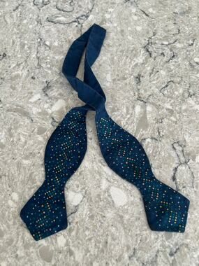 Sulka 100% Silk Self Tie Bow Tie Navy Yellow Green Geometric 15.5-15 3/4 JL
